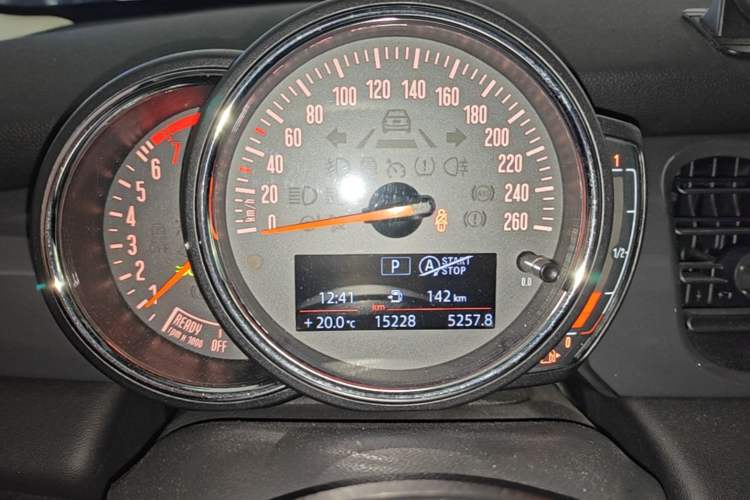 Used MINI 2023 1.5T ONE Instrument Cluster