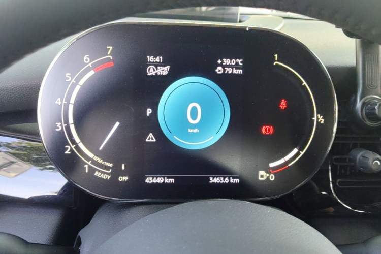 Used MINI 2023 1.5T COOPER Artist Five-Door Edition Instrument Cluster