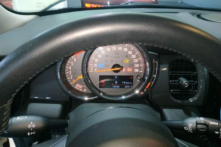 Used MINI 2023 1.5T ONE Instrument Cluster