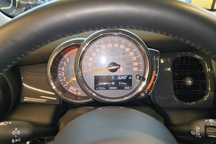 Used MINI 2023 1.5T ONE Instrument Cluster