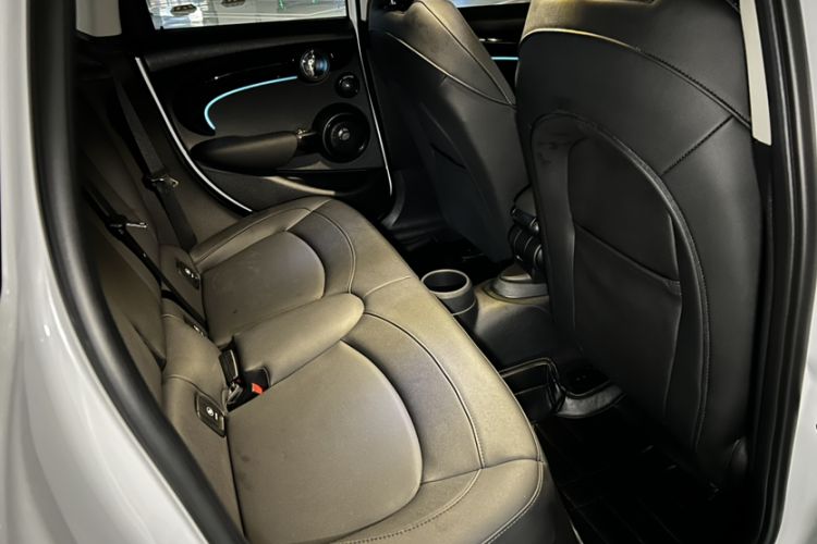 Used MINI 2023 Updated 1.5T COOPER Artist Five-Door Edition Interior 1