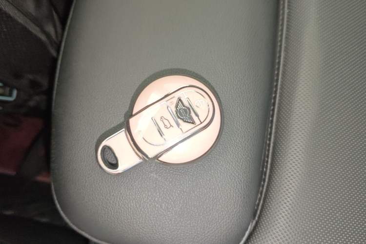 Used MINI 2023 Updated 1.5T COOPER Artist Five-Door Edition Interior 1