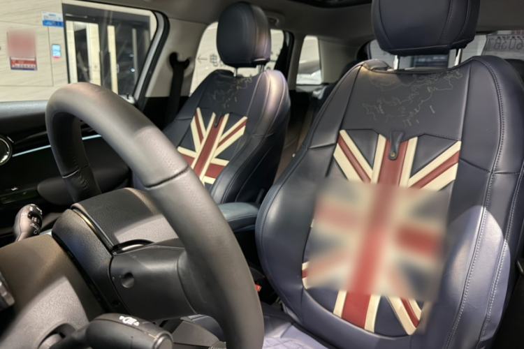 Used MINI 2023 1.5T COOPER Artist Five-Door Edition Interior 12
