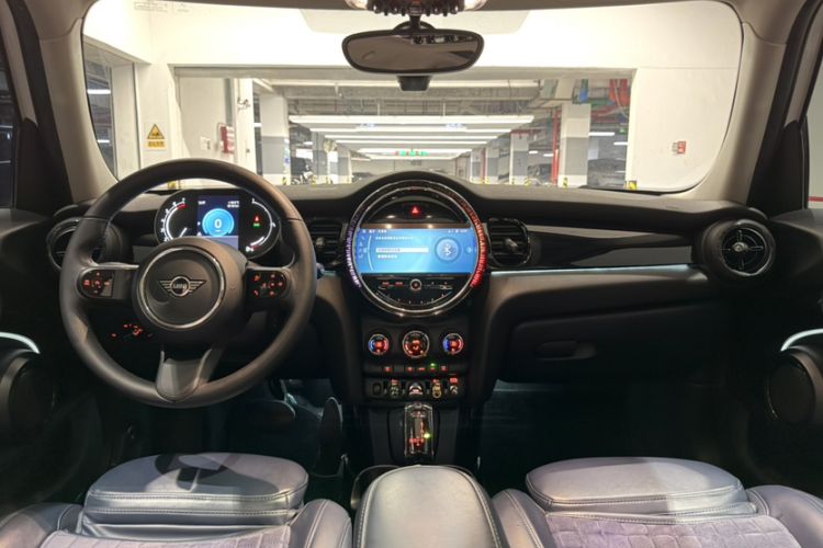 Used MINI 2023 1.5T COOPER Artist Five-Door Edition Interior 4