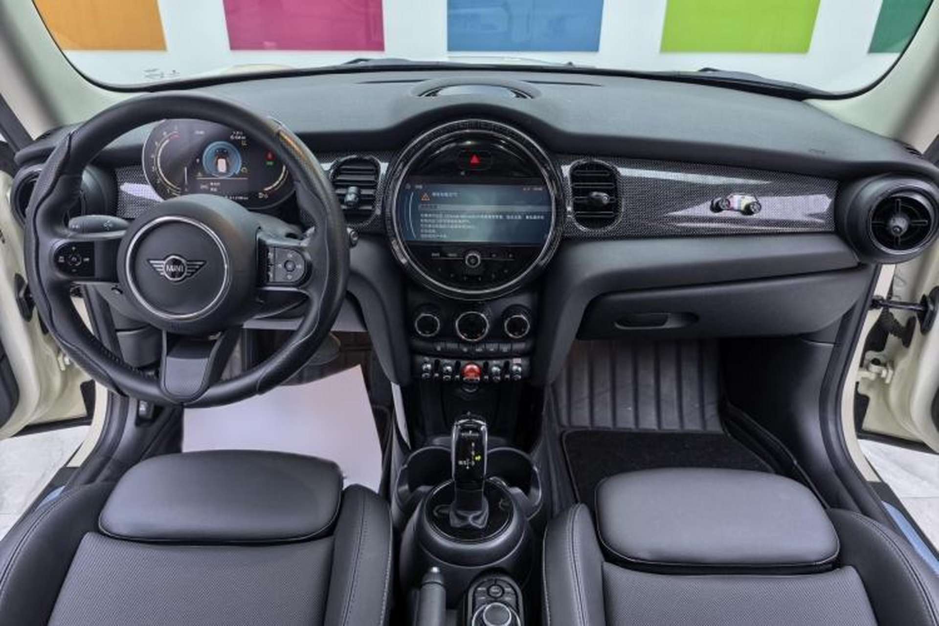 Used MINI 2023 1.5T COOPER Artist Interior 5