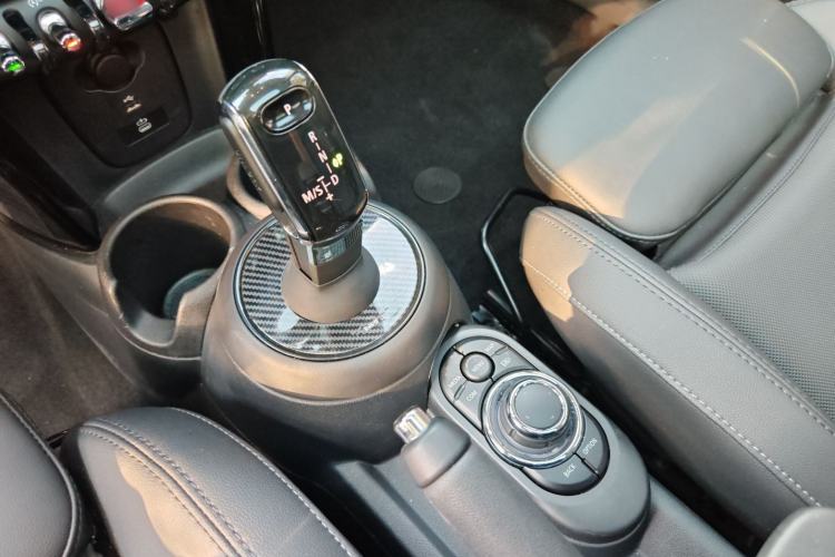 Used MINI 2023 1.5T COOPER Artist Five-Door Edition Interior 5