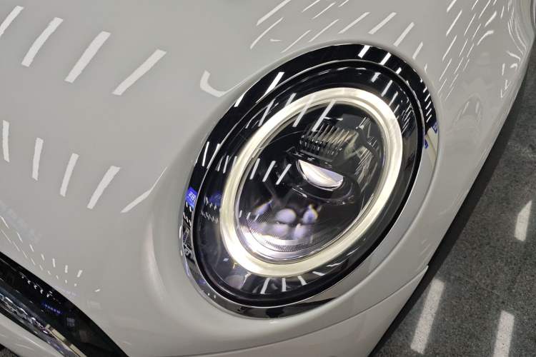 Used MINI 2023 1.5T ONE Five-Door Edition Left Front Headlight