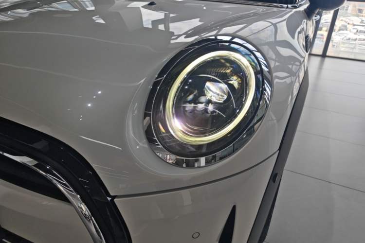 Used MINI 2023 Updated 1.5T COOPER Artist Left Front Headlight