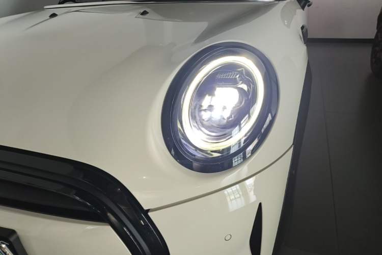 Used MINI 2023 1.5T COOPER Artist Left Front Headlight