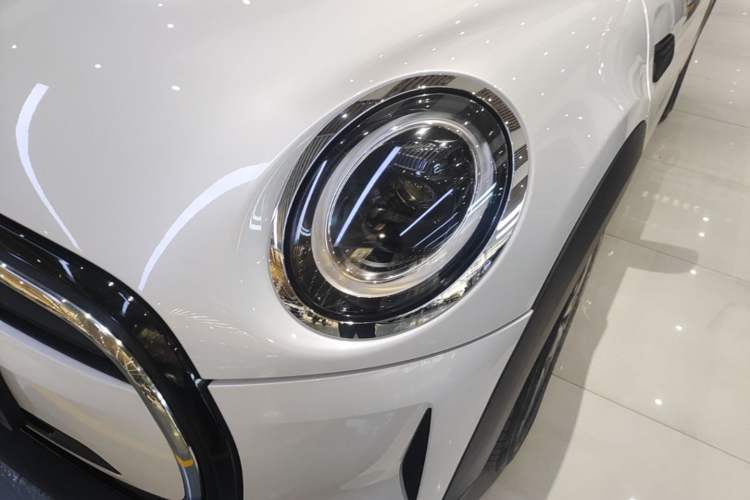 Used MINI 2023 1.5T ONE Left Front Headlight