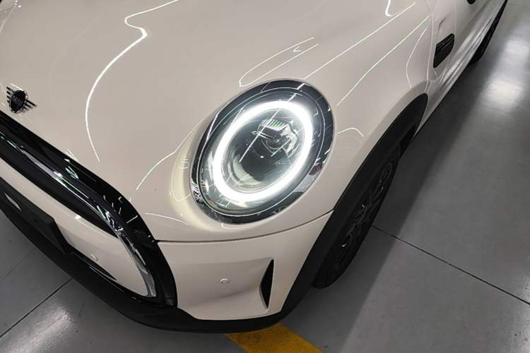 Used MINI 2023 1.5T ONE Left Front Headlight