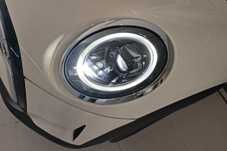 Used MINI 2023 1.5T ONE Left Front Headlight