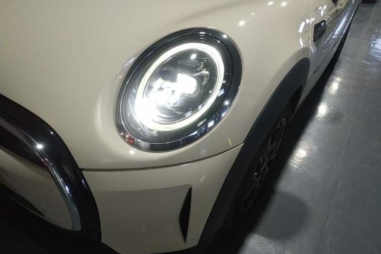 Used MINI 2023 1.5T ONE Left Front Headlight