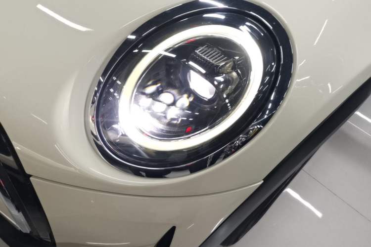 Used MINI 2023 1.5T ONE Five-Door Edition Left Front Headlight