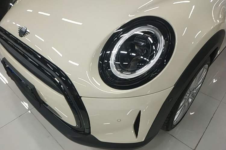 Used MINI 2023 1.5T COOPER Artist Five-Door Edition Left Front Headlight