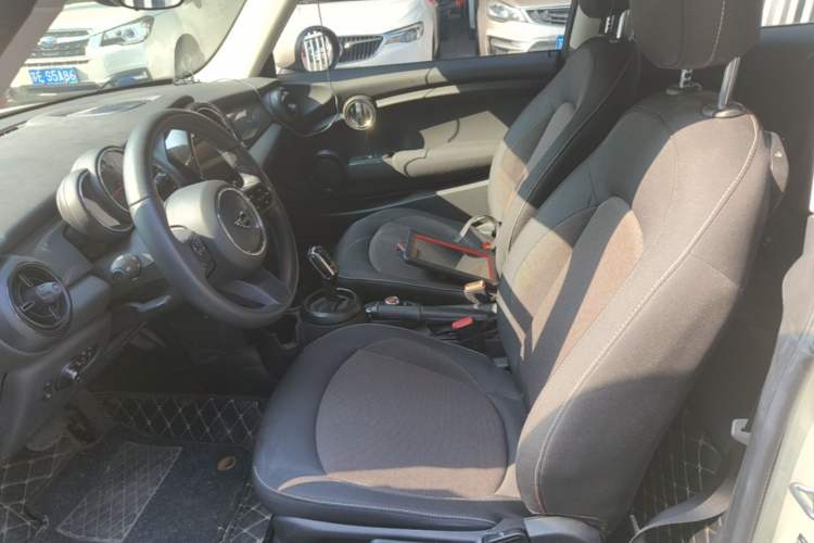 Used MINI 2023 1.5T ONE Left Front Seat
