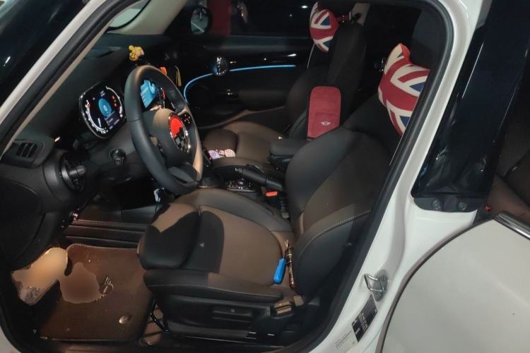 Used MINI 2023 Updated 1.5T COOPER Artist Left Front Seat