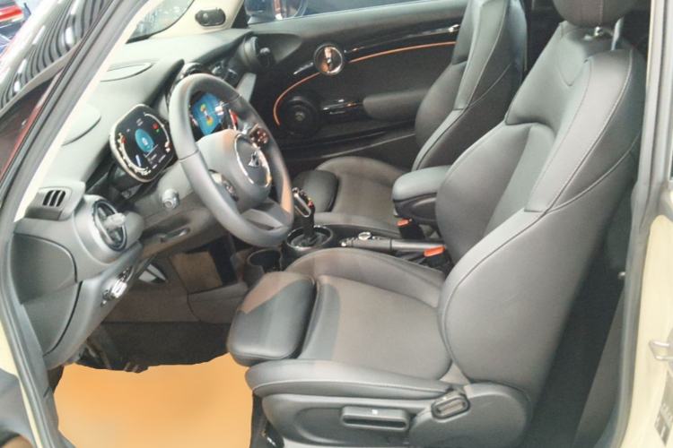 Used MINI 2023 1.5T COOPER Artist Left Front Seat