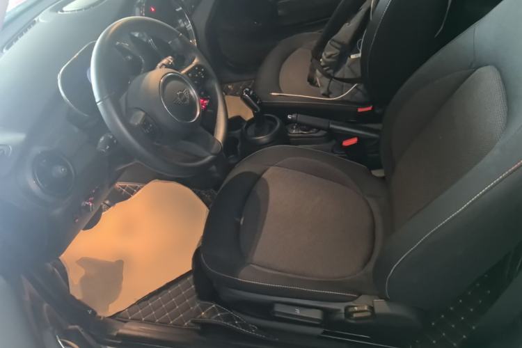 Used MINI 2023 1.5T ONE Left Front Seat