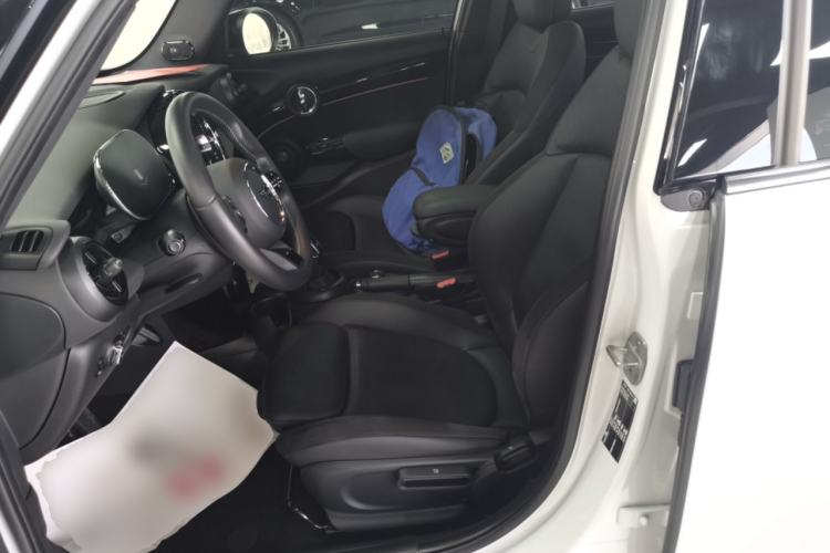 Used MINI 2023 Facelift 2.0T COOPER S Artist Five-Door Edition Left Front Seat