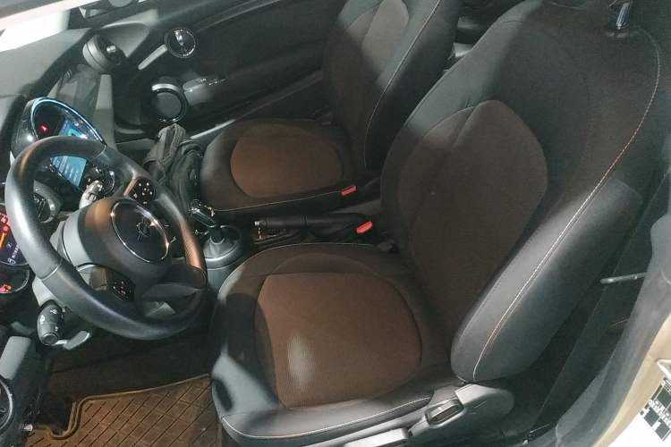 Used MINI 2023 1.5T ONE Left Front Seat