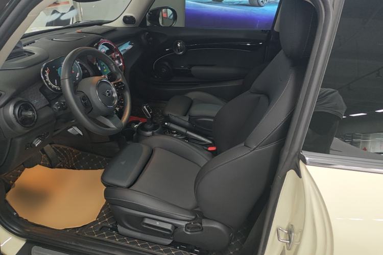 Used MINI 2023 1.5T COOPER Artist Left Front Seat