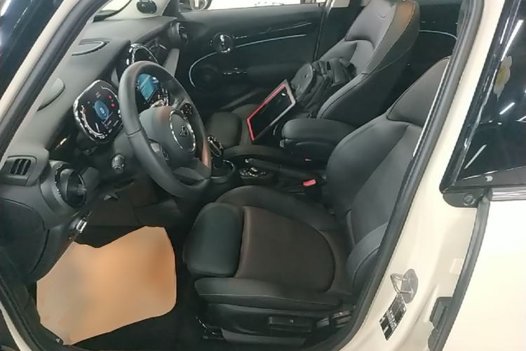 Used MINI 2023 1.5T COOPER Artist Five-Door Edition Left Front Seat