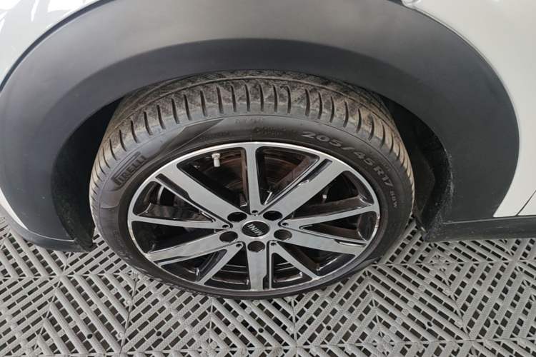 Used MINI 2023 Updated 1.5T COOPER Artist Left Front Wheel Hub