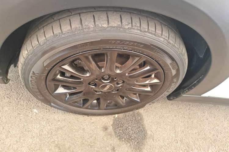 Used MINI 2023 1.5T ONE Left Front Wheel Hub