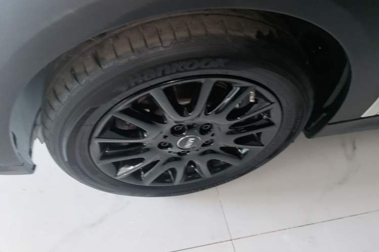 Used MINI 2023 1.5T ONE Left Front Wheel Hub
