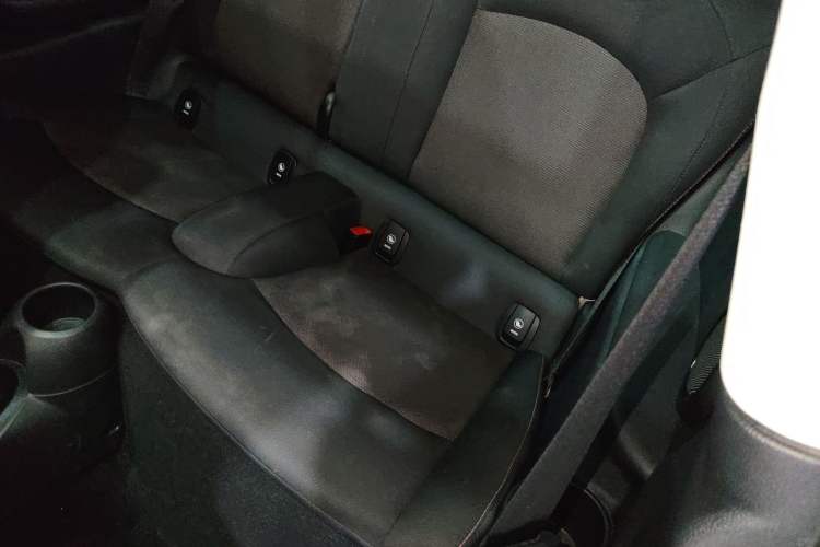 Used MINI 2023 1.5T ONE Left Rear Seat