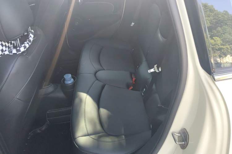Used MINI 2023 1.5T COOPER Artist Five-Door Edition Left Rear Seat