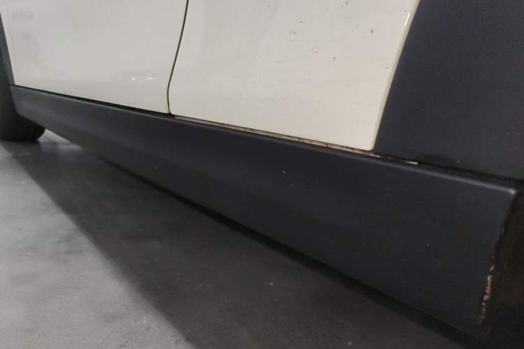Used MINI 2023 1.5T ONE Left Side Sill