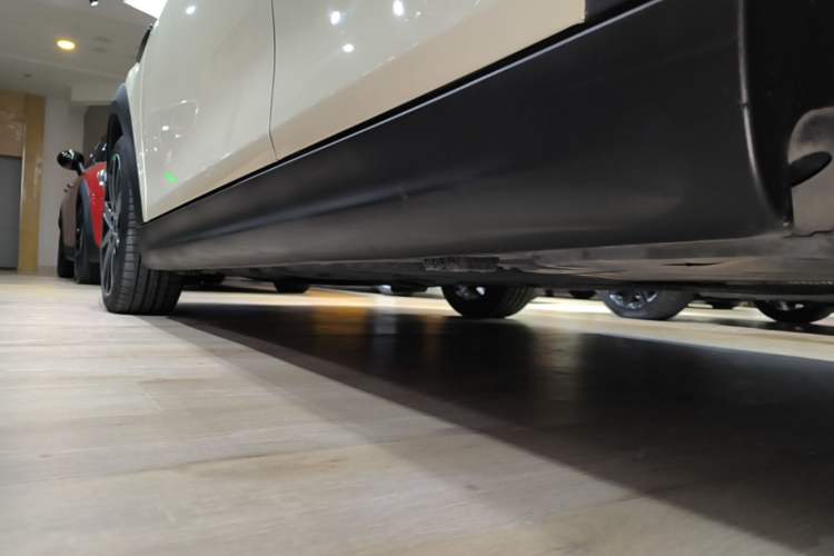 Used MINI 2023 1.5T COOPER Artist Five-Door Edition Left Side Sill