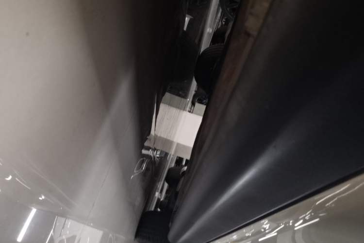 Used MINI 2023 1.5T ONE Five-Door Edition Left Side Sill