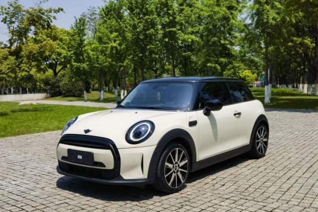 Used MINI 2023 1.5T COOPER Artist