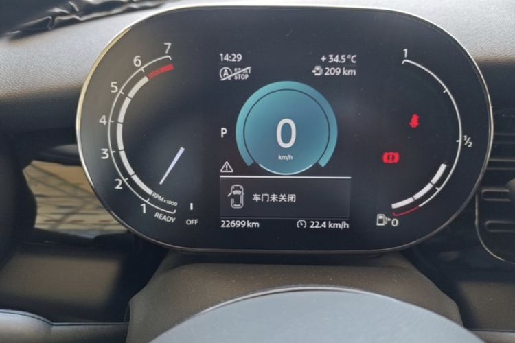 Used MINI 2023 Updated 1.5T COOPER Artist Five-Door Edition Odometer Close Up