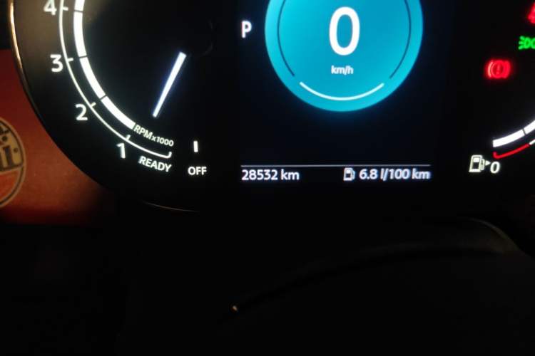 Used MINI 2023 Updated 2.0T COOPER S Artist Odometer Close Up