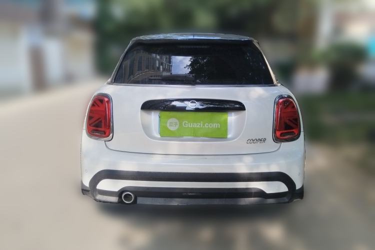 Used MINI 2023 Updated 1.5T COOPER Artist Five-Door Edition Rear