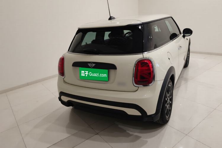 Used MINI 2023 1.5T ONE Rear