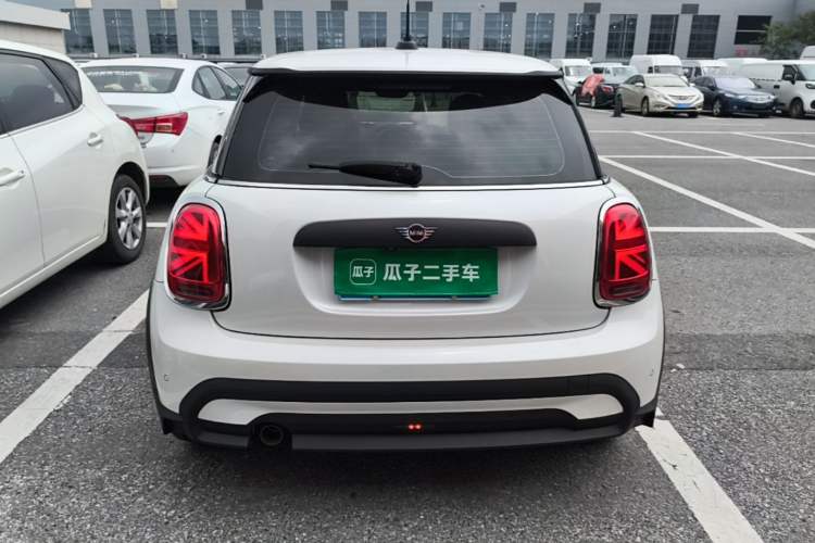 Used MINI 2023 1.5T ONE Rear