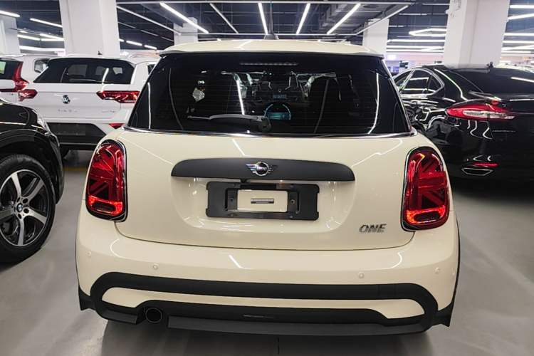 Used MINI 2023 1.5T ONE Rear