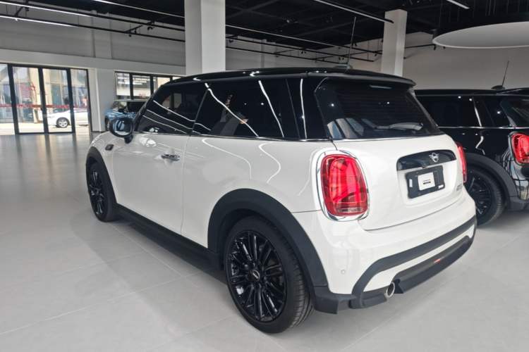 Used MINI 2023 Updated 1.5T COOPER Artist Rear Left 45 Deg