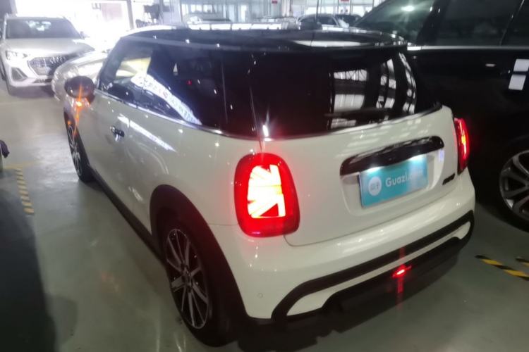 Used MINI 2023 1.5T COOPER Artist Rear Left 45 Deg