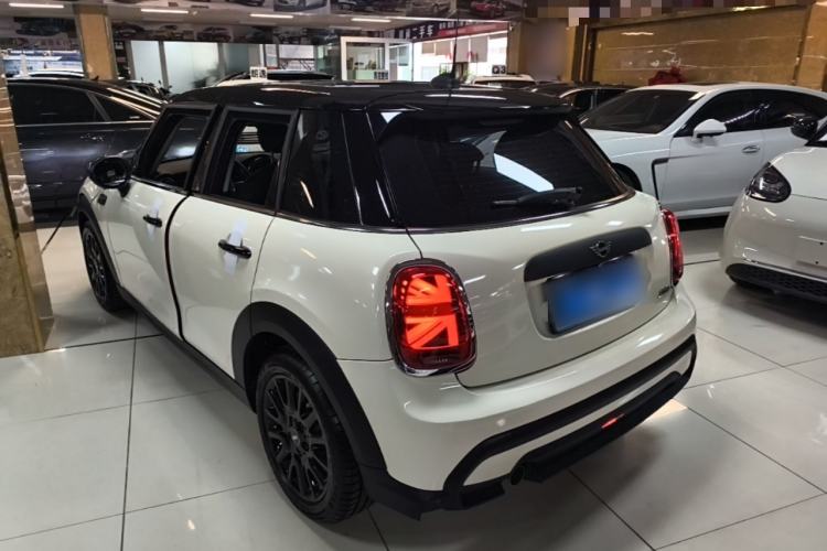 Used MINI 2023 1.5T ONE Five-Door Edition Rear Left 45 Deg