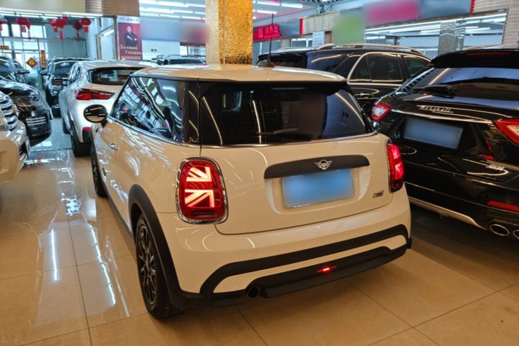 Used MINI 2023 1.5T ONE Rear Left 45 Deg