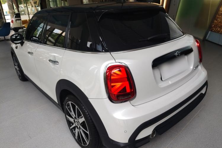 Used MINI 2023 Updated 1.5T COOPER Artist Five-Door Edition Rear Left 45 Deg