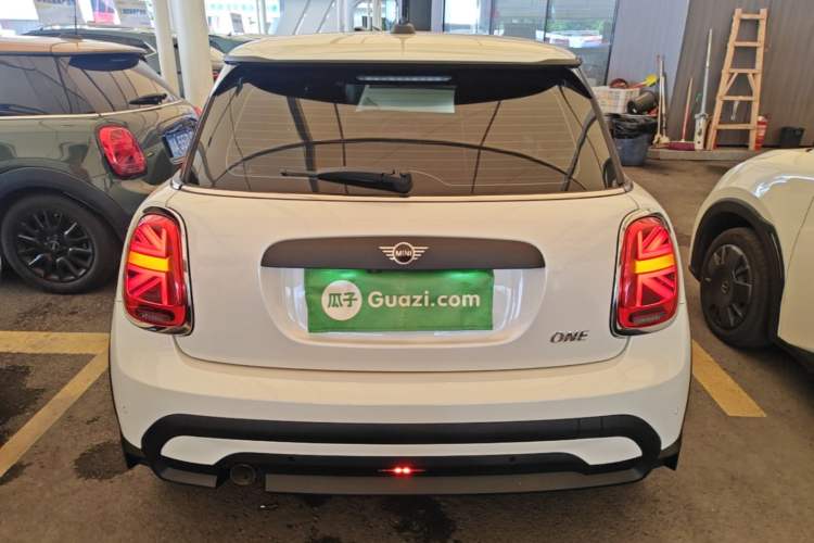 Used MINI 2023 1.5T ONE Rear