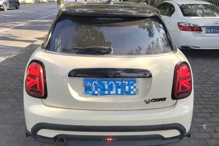 Used MINI 2023 1.5T COOPER Artist Five-Door Edition Rear