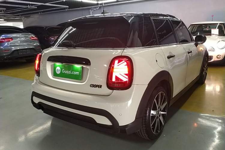 Used MINI 2023 1.5T COOPER Artist Five-Door Edition Rear Right 45 Deg